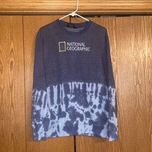 National Geographic crew neck sweatshirt size small